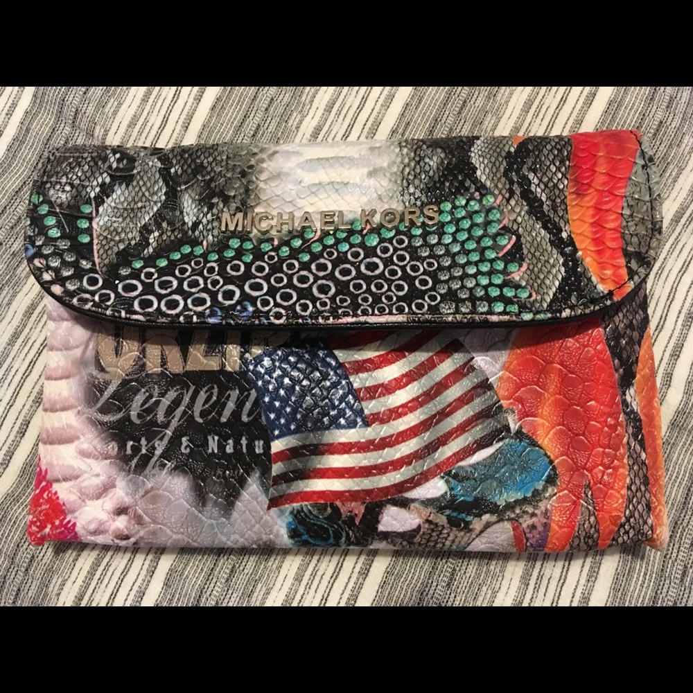 Micheal Kors wallet/purse.